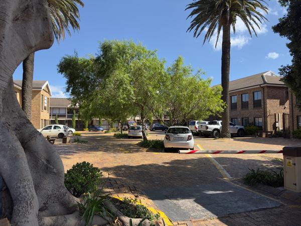 Commercial Property For Rent in Claremont, Cape Town